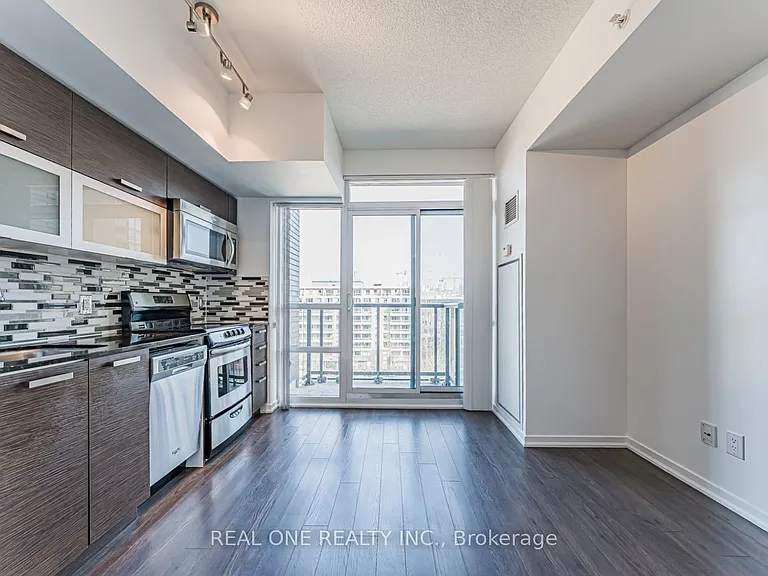 68 Abell St #846 — Photo 6