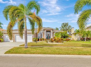 819 Bunker View Dr, Apollo Beach, FL 33572