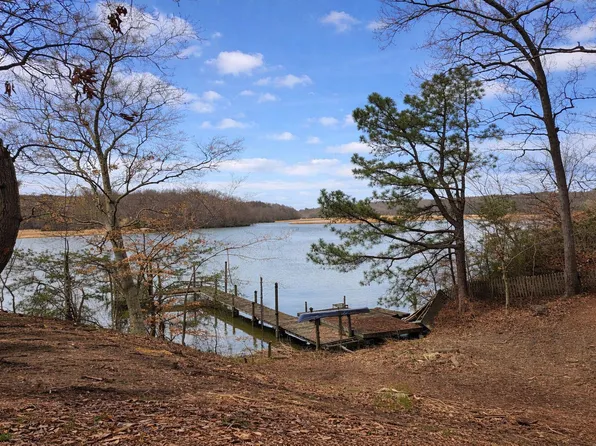 53 Betts Rd, Stafford, VA 22554