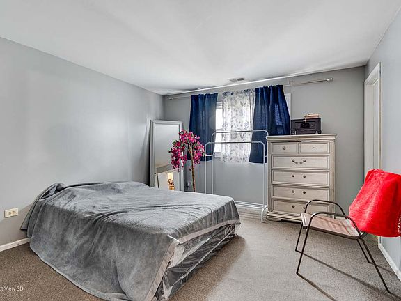 4th image of 9821 S Ridgeland Ave #2