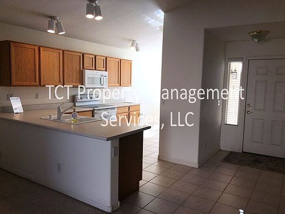 2nd image of 3462 E Cherry Hills Pl