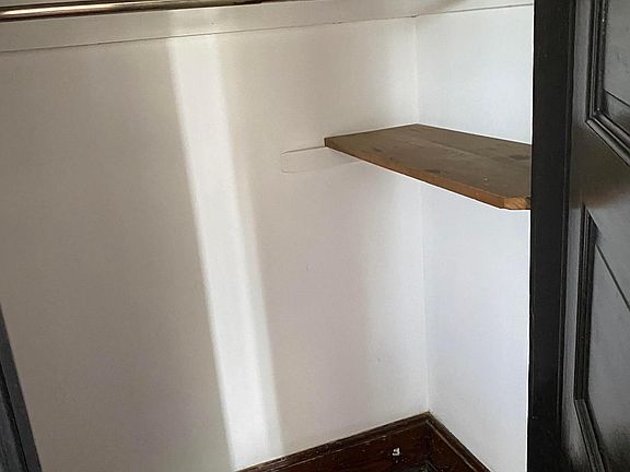Coat closet
