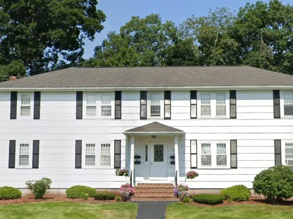 15 Leos Ln #15A, Avon, MA 02322
