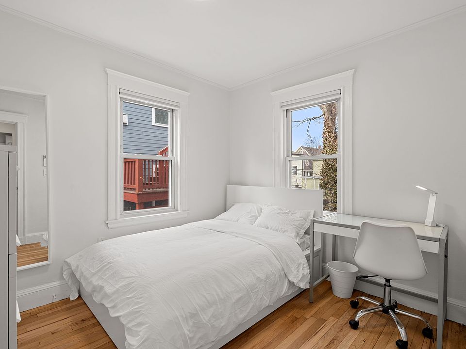 1st image of 19 Downer Ave #4