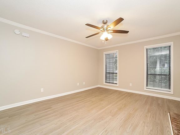 5th image of 5092 Leland Dr