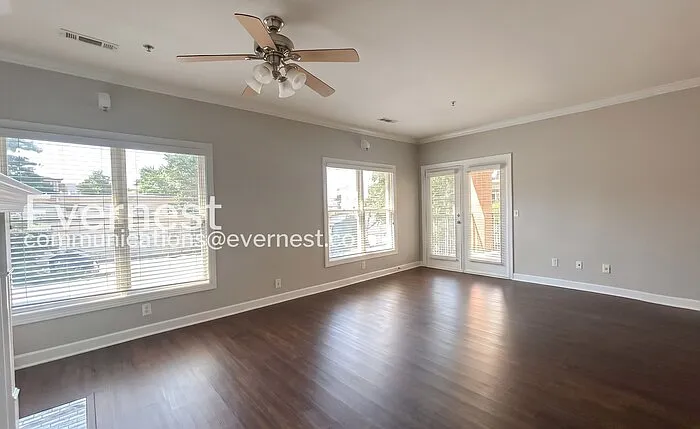 116 31st Ave N #105 — Photo 7