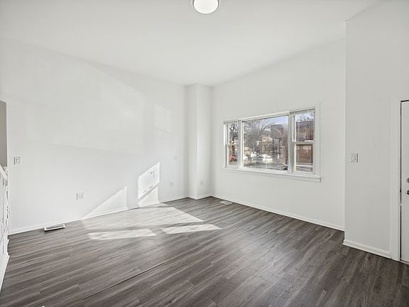 3rd image of 2702 S Spaulding Ave Unit 2