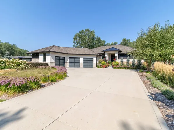 975 Wynstone Dr, Jefferson, SD 57038
