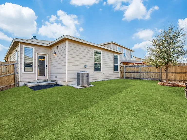 2622 Sunset Bnd — Photo 12