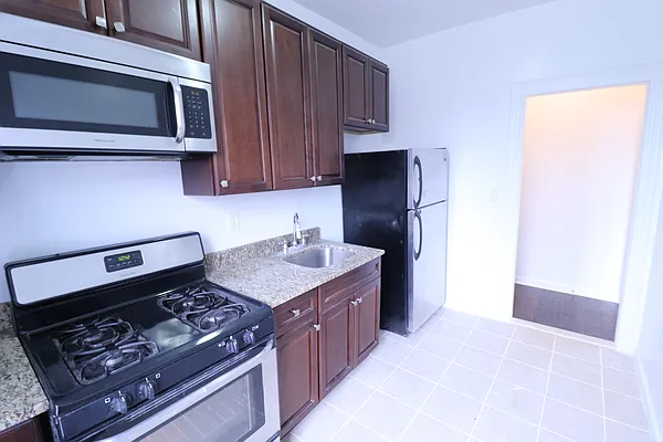 Rented by A&E Real Estate Management | media 2