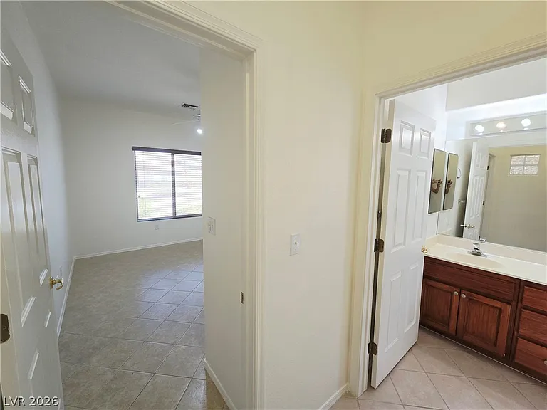 10309 Longwood Dr — Photo 11
