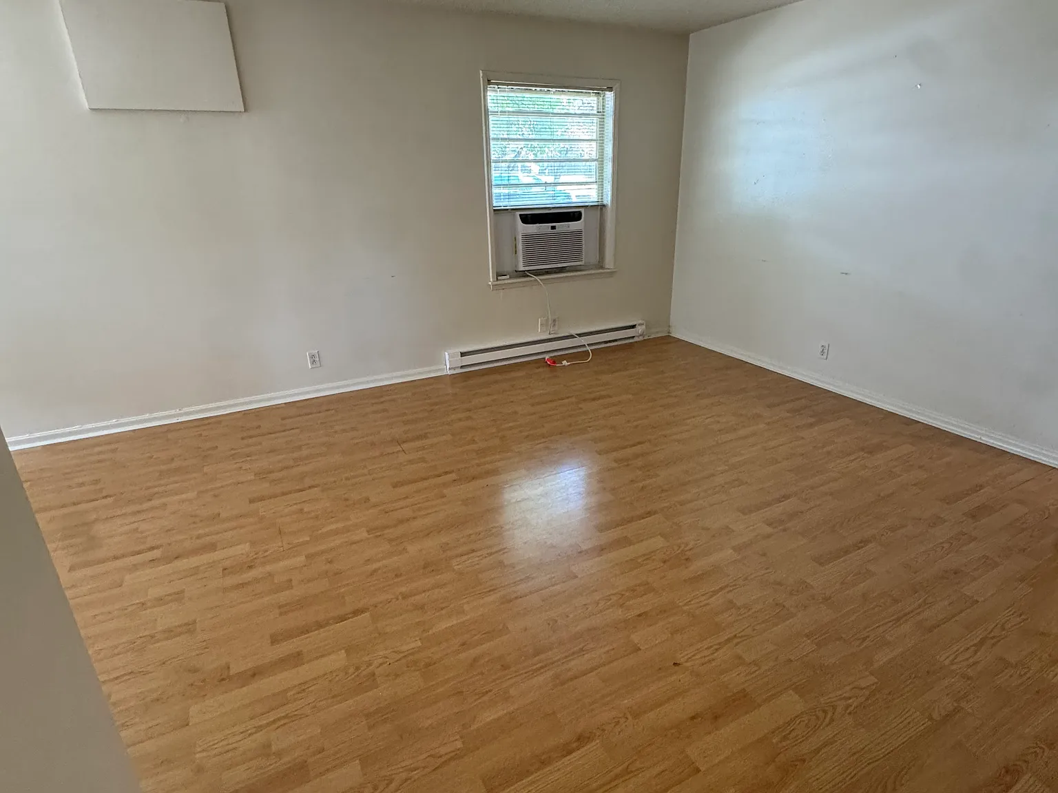 2 bed, 900 sqft, $800 — Photo 3
