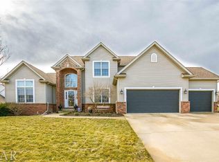 23 Paige Pl, Bloomington, IL