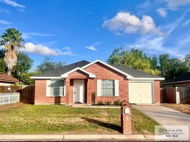 1429 Garza Rd