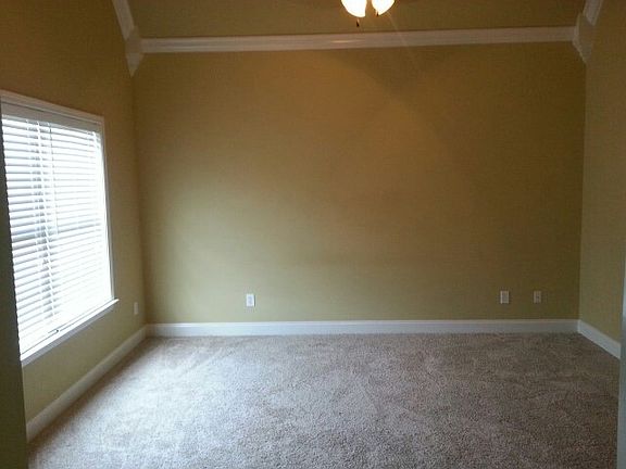 Master Bedroom (Tall Ceilings Above)