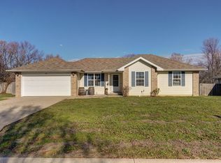 113 E Nola Dr, Clever, MO 65631