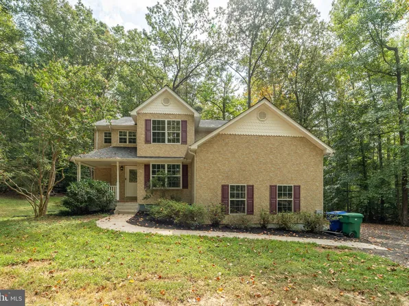 16735 Teagues Point Rd, Hughesville, MD 20637