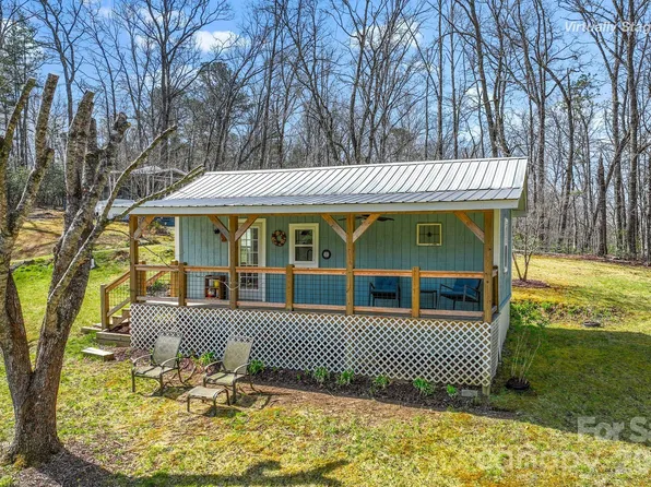 46 S Kimiko Ln, Balsam Grove, NC 28708