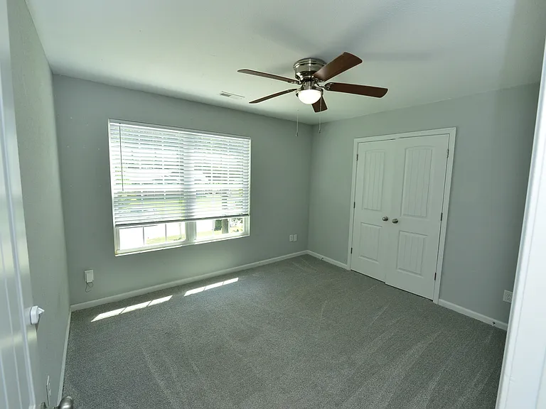 4219 Helen St — Photo 18
