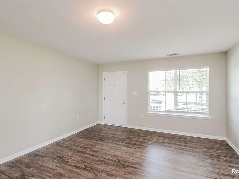 905 River Trail Rd — Photo 6
