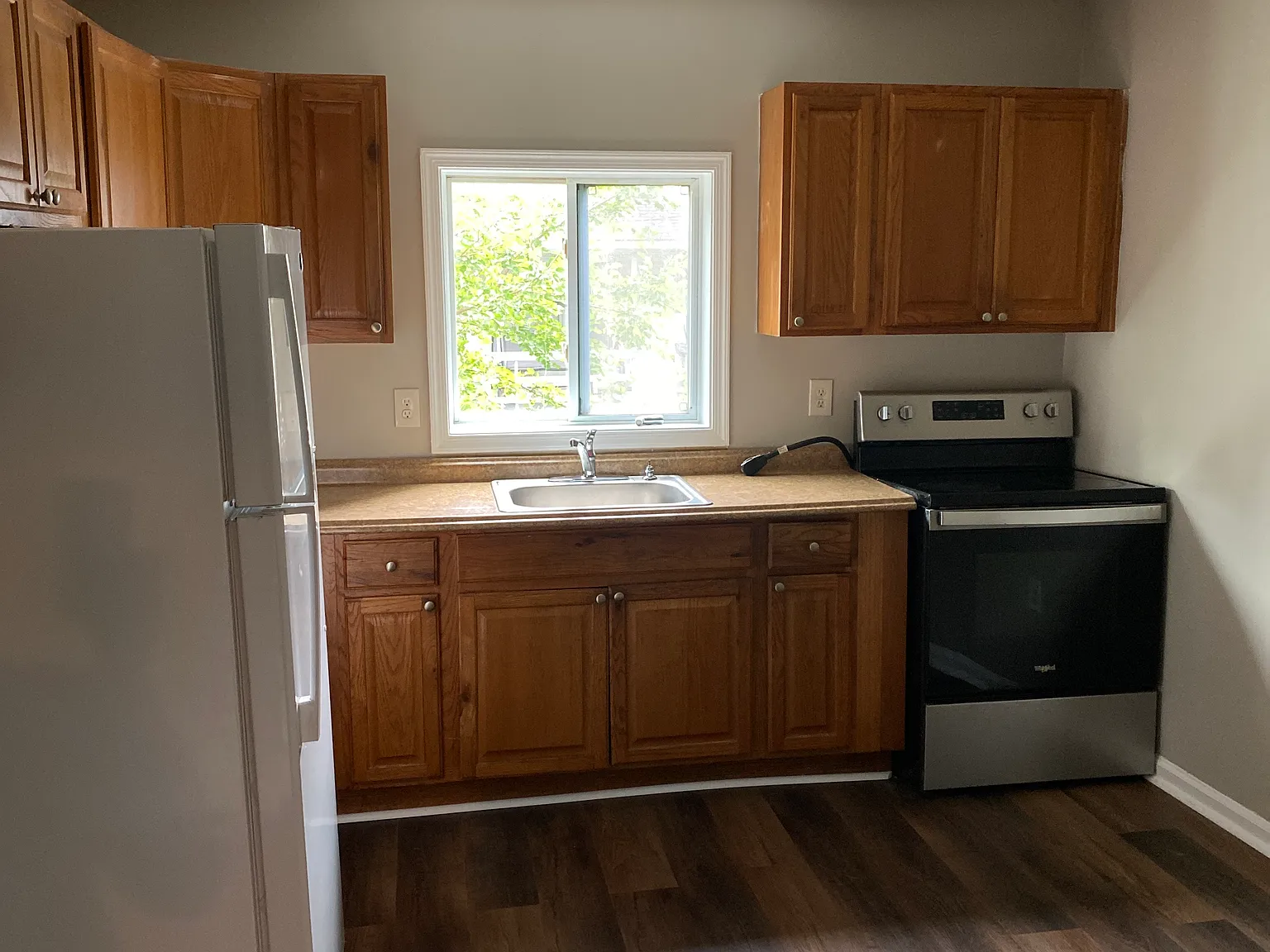 2 bed, $1,095 — Photo 3