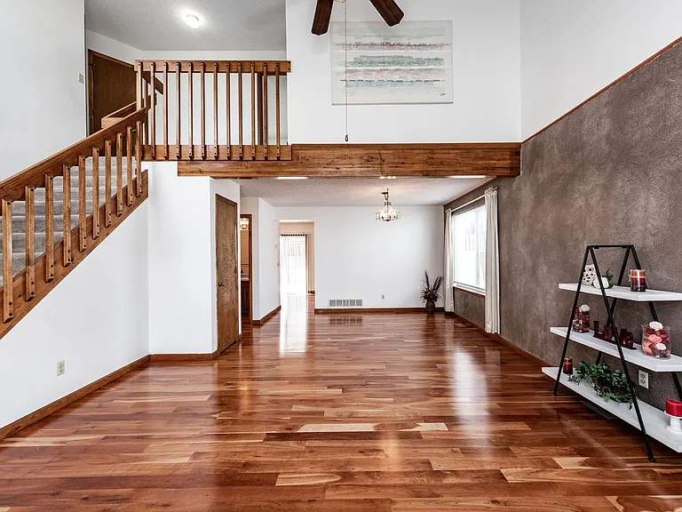 6930 Native Cir — Photo 10