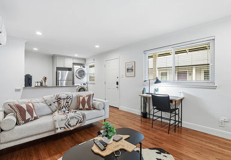 3125 S University Dr #4 — Photo 3