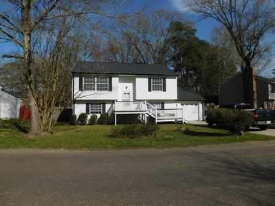 89 Peppertree Ln, North Charleston, SC, 29420