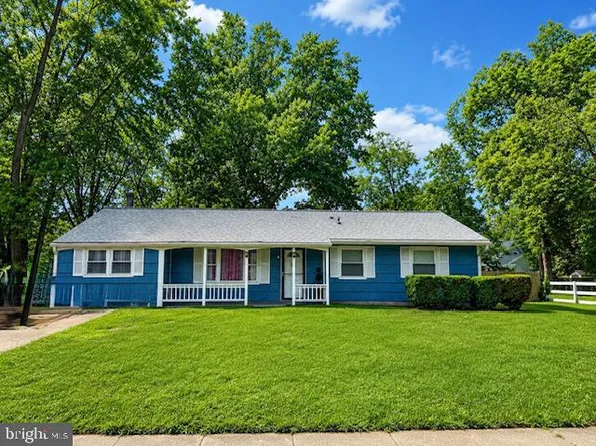 8208 Keeler St, Alexandria, VA 22309