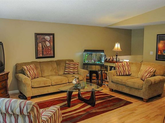 3rd image of 4341 Baywood Dr