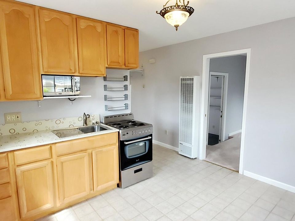 1st image of 512 Poplar Ave