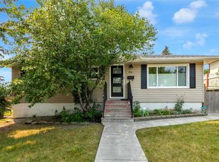 1 N Thorncliffe Cres NW, Calgary, AB T2K 3A9