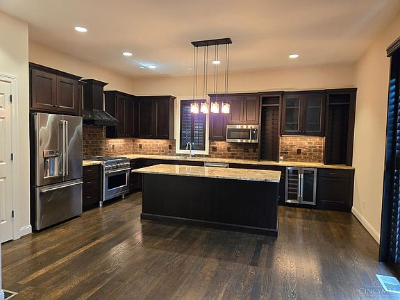 2nd image of 3116 Woodburn Ave