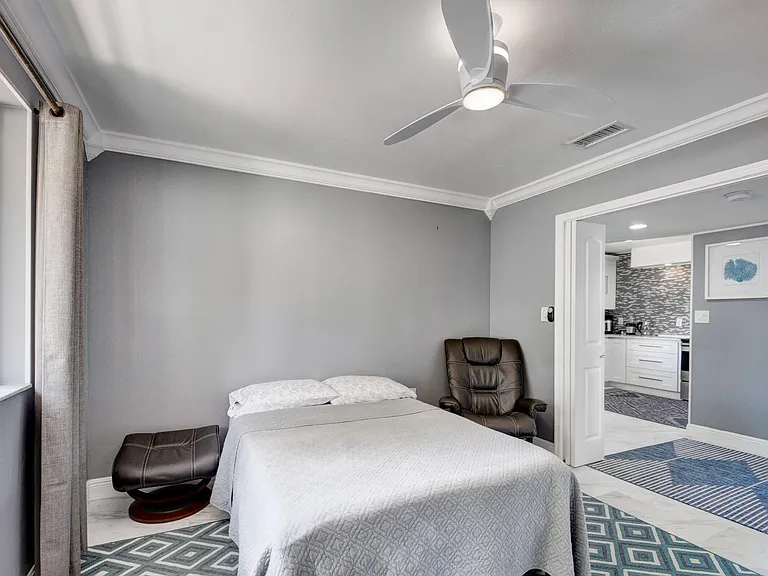 9204 Glenmoor Dr — Photo 21