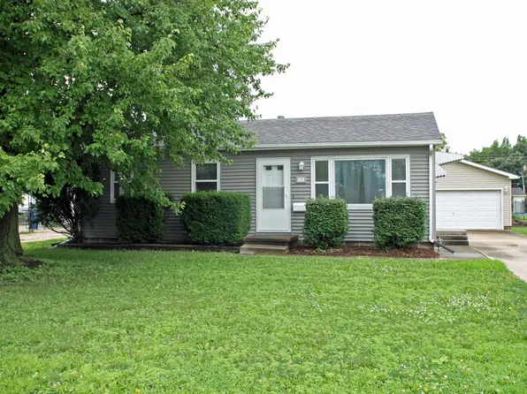 2433 University Ave, Waterloo, IA 50701