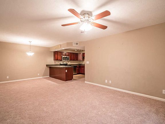 3rd image of 4404 Wisteria Landing Cir Unit 202