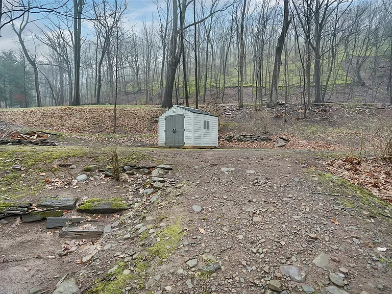 68 Skyline Dr — Photo 36