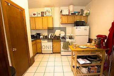 Rented by Jonis Realty