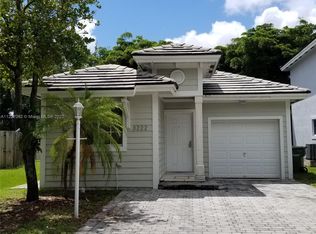 3222 SE 3rd Dr, Homestead, FL 33033