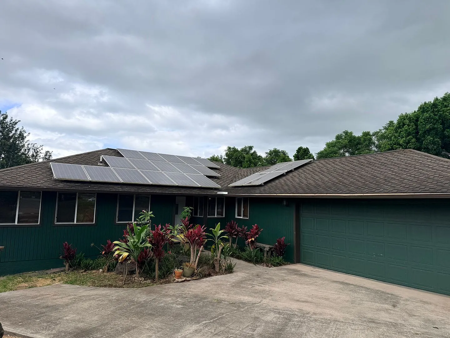 Partly Furnished 3-Bedroom Home in Kulamanu, Kula — Photo 1