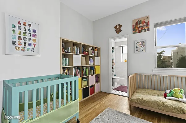 Sold by Citi Habitats | media 14