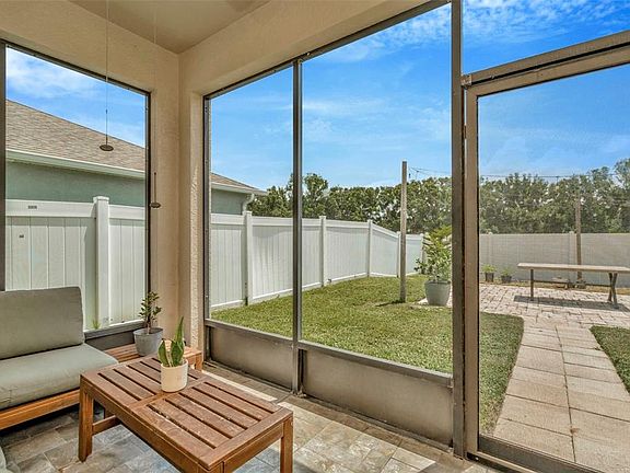 3rd image of 313 Shell Manor Dr