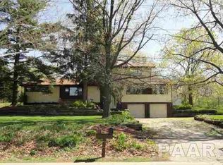 1084 Upper Spring Bay Rd, East Peoria, IL 61611