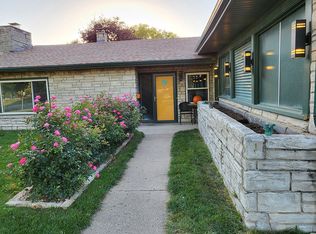 3724 Fleur Dr, Des Moines, IA 50321