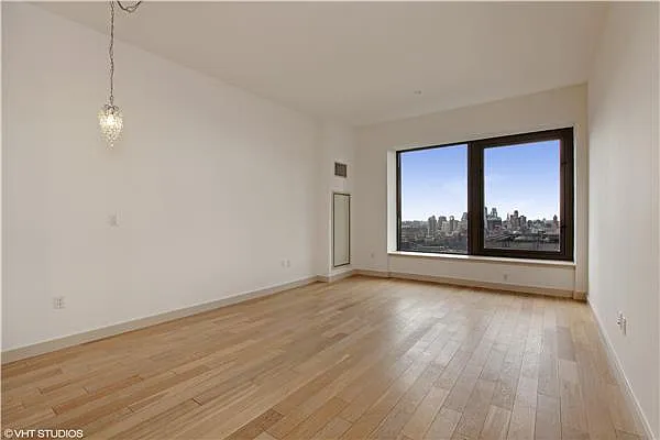 Sold by TNG Nassimi Realty | media 56