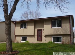 941 104th Ave NW, Coon Rapids, MN 55433