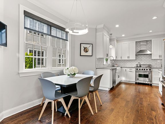 223 Milbank Ave Unit A-print-027-027-023-4200x2800-300dpi.jpg