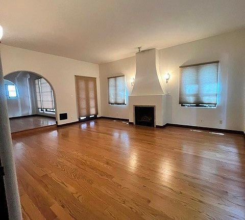 3rd image of 3220 E 2nd St APT B