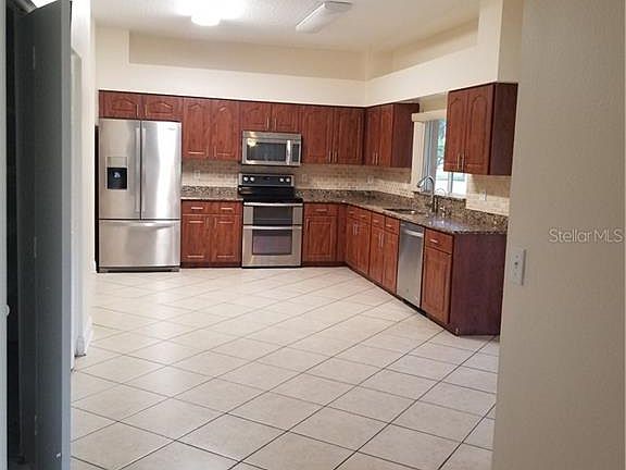 3rd image of 27209 Breakers Dr