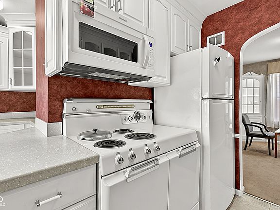 3rd image of 2971 N Tibbs Ave